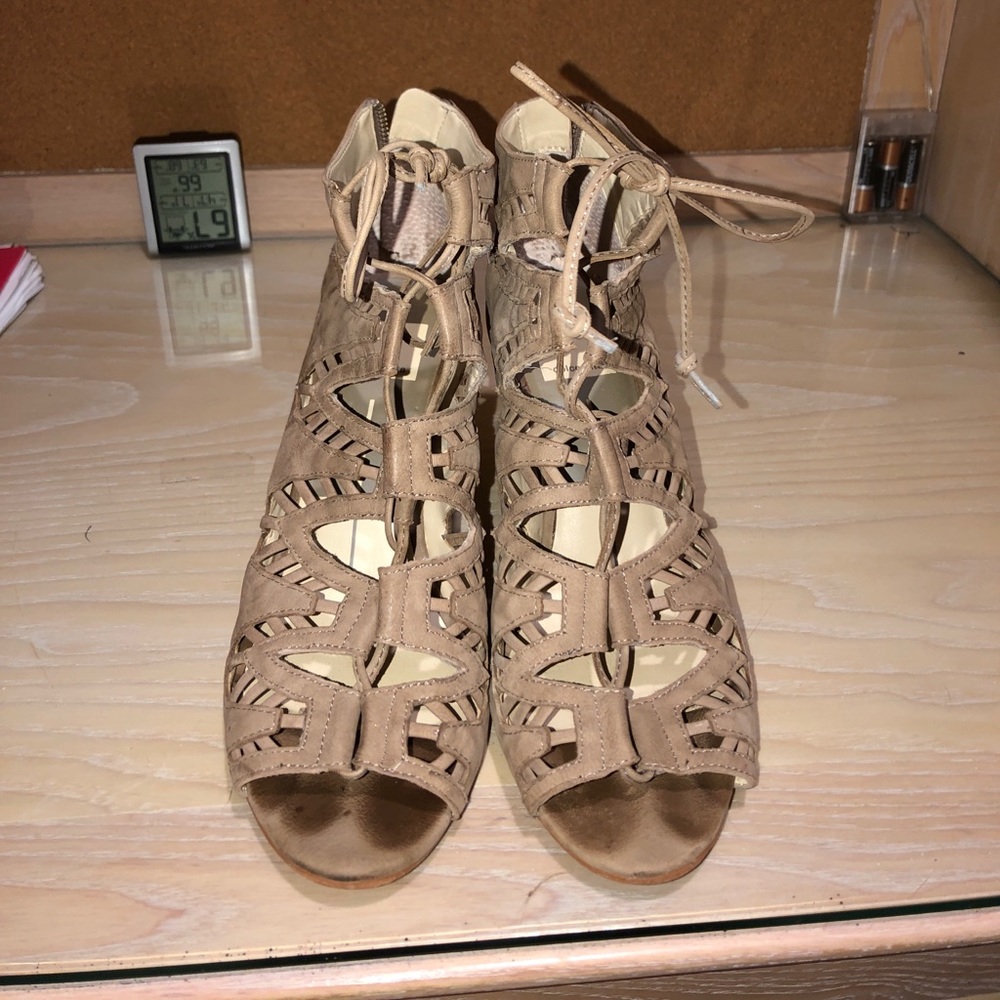 Dolce Veda Wedges